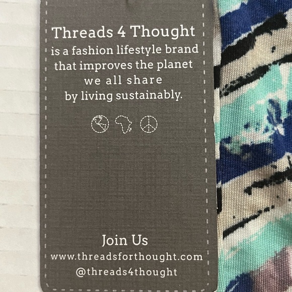 THREADS & THOUGHT Brand Multi Color Chevron Design Romper - Picture 5 of 5